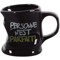 Mug déformé avec message humoristique en céramique