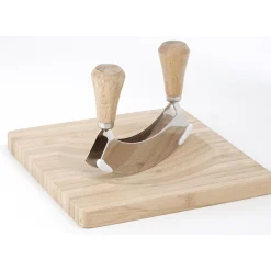 Planche à découper avec hachoir