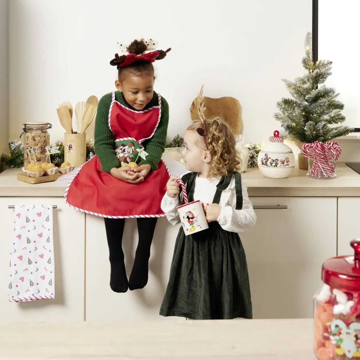 Pot en verre Disney Mickey Merry Kissmas avec couvercle Ø16xH20cm