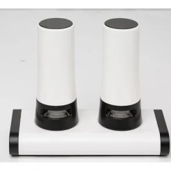 Salière et poivrière avec support aimanté